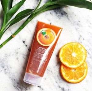 New ☆ The Body Shop ☆ Body Polish ☆